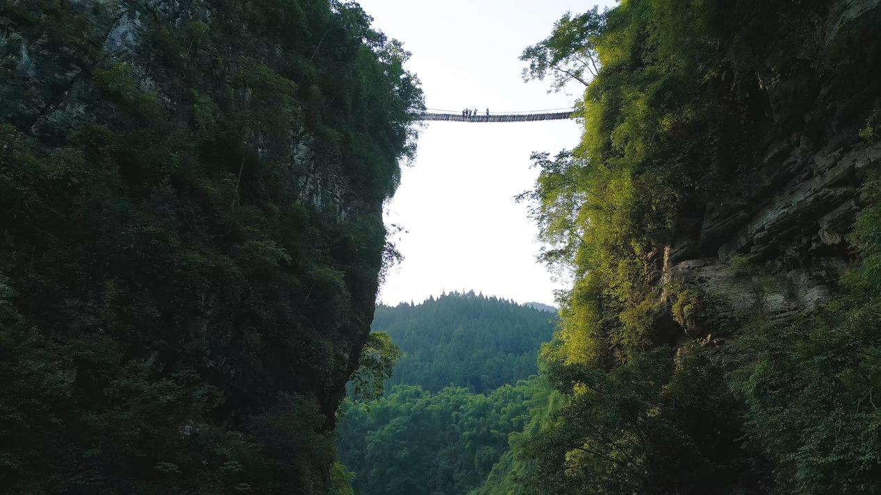 挂壁水渠3.png